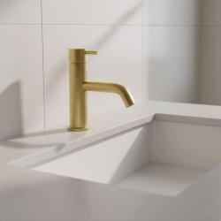 Waterevolution Flow basin tap brushed brass T1101ALE