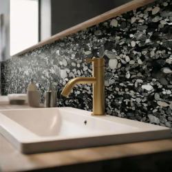 Waterevolution Flow basin tap brushed brass T1101ALE