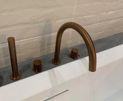 Waterevolution Flow 4-hole Bath Faucet for Bath rim Mounting Full PVD Brushed Copper T138CPE