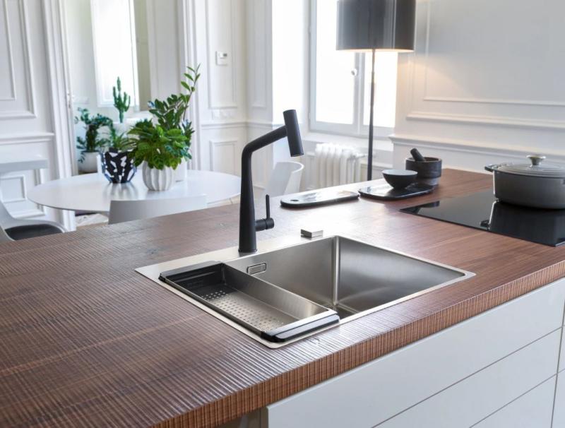 Franke Icon Kitchen tap matt black with pull-out spout 115.0625.190