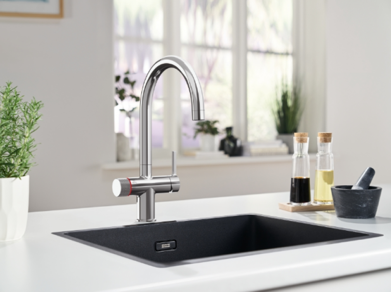 Franke Maris Water Hub 4L Boiler 3-in-1 with Twist Mechanical Boiling Water Tap Chrome with Water Hub Mixer Set 1208957940