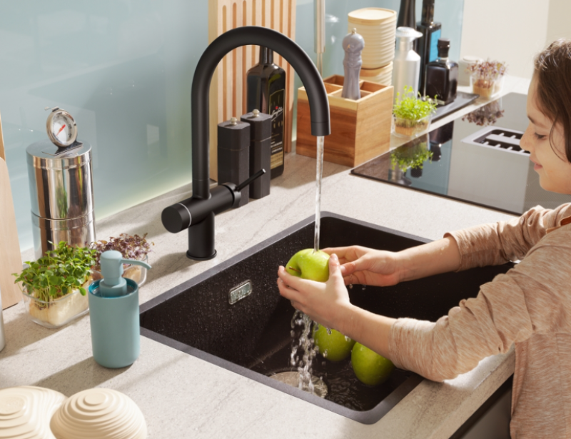 Franke Maris water hub 4L boiler 3-in-1 with Touch electronic boiling water tap matte black with water hub bypass 1208957950