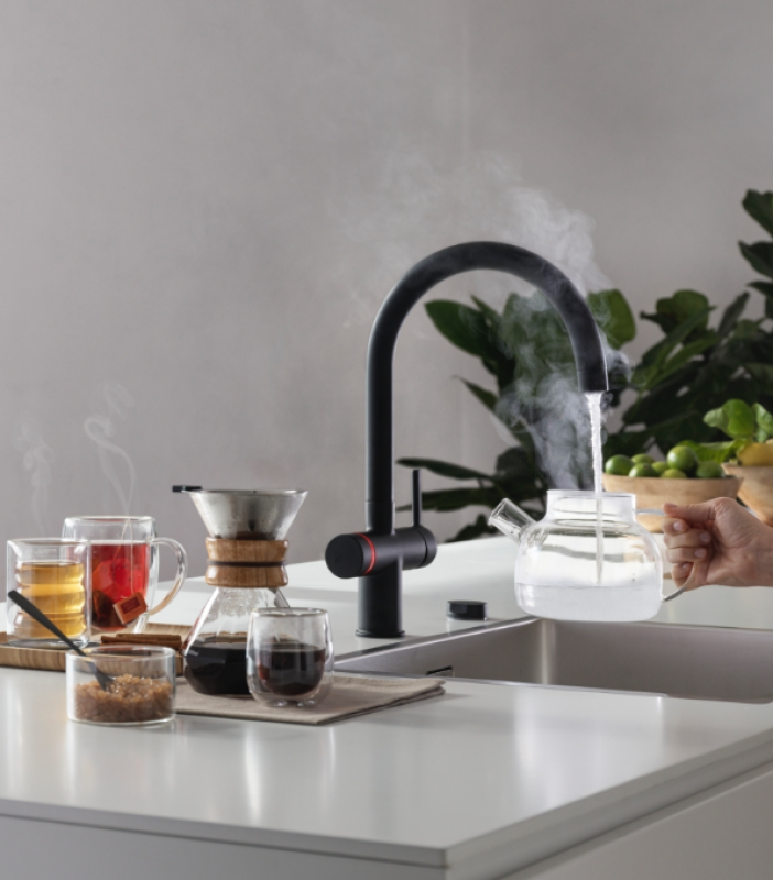 Franke Maris water hub 4L boiler 3-in-1 with Touch electronic boiling water tap matte black with water hub bypass 1208957950