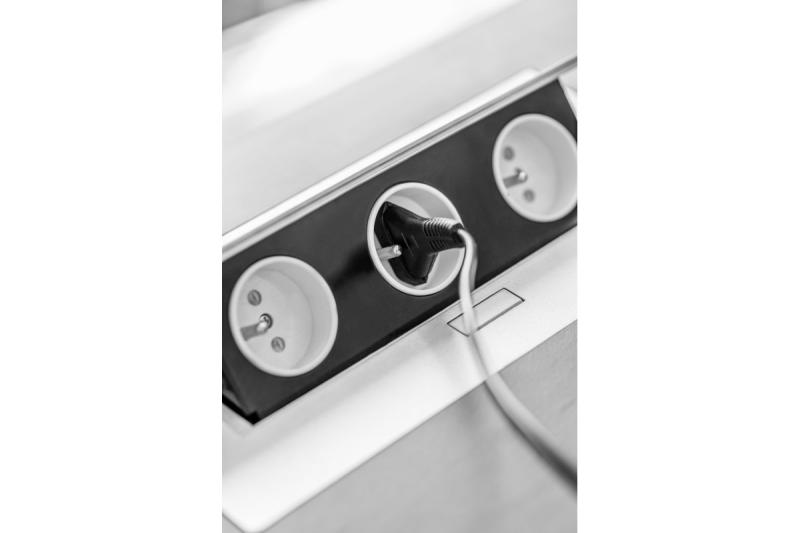 Rectangular recessed socket 1208958681