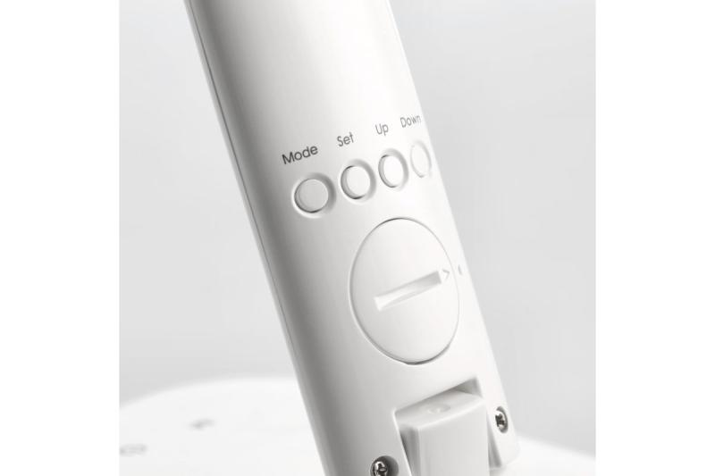 Decor Desktop lamp LINEAR 7W 420lm AC220-240V 3-CCT 5 Step Dimming PF>0 5 RA>80 white 1208962500