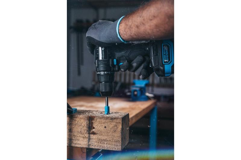 HÖGERT powerful cordless screwdriver 18V for wood and metal