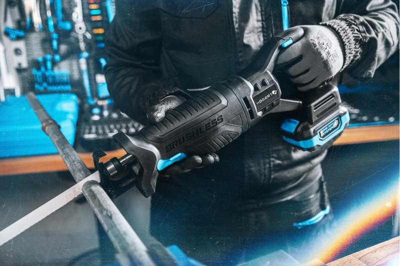 CORDLESS BRUSHLESS RECIPROCATING SAW 18V