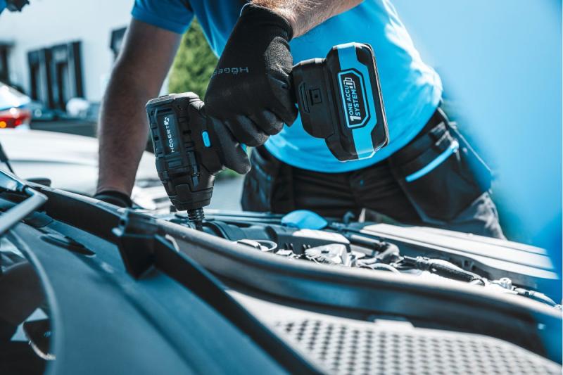 18V BRUSHLESS IMPACT WRENCH