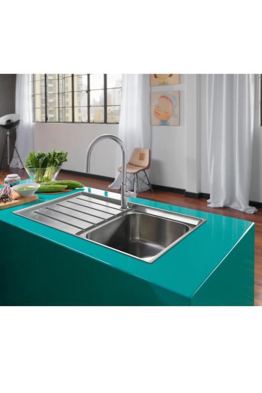 Franke Maris Slim J Kitchen Faucet Chrome with Pull-Out Spout 115.0728.388