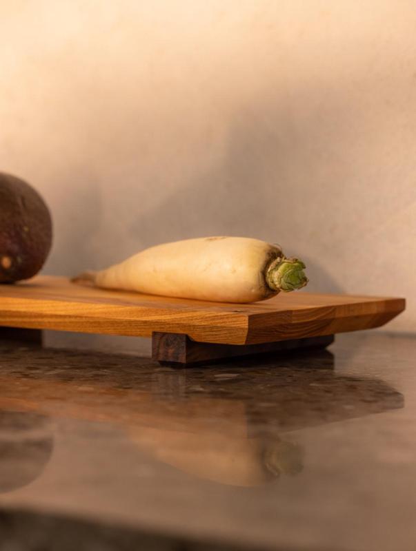 Woodsea Sushi S- Ashwood Sushi Board with Walnut Legs 30x12 cm 1208971584